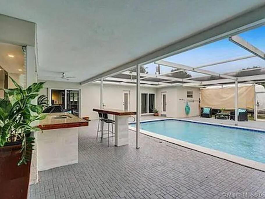 Pool Vacation Villa Hollywood Eksteriør bilde