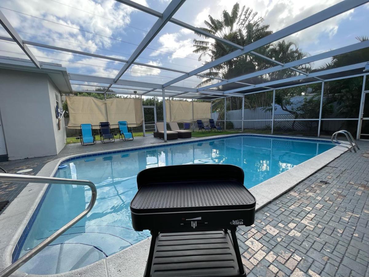 Pool Vacation Villa Hollywood Eksteriør bilde